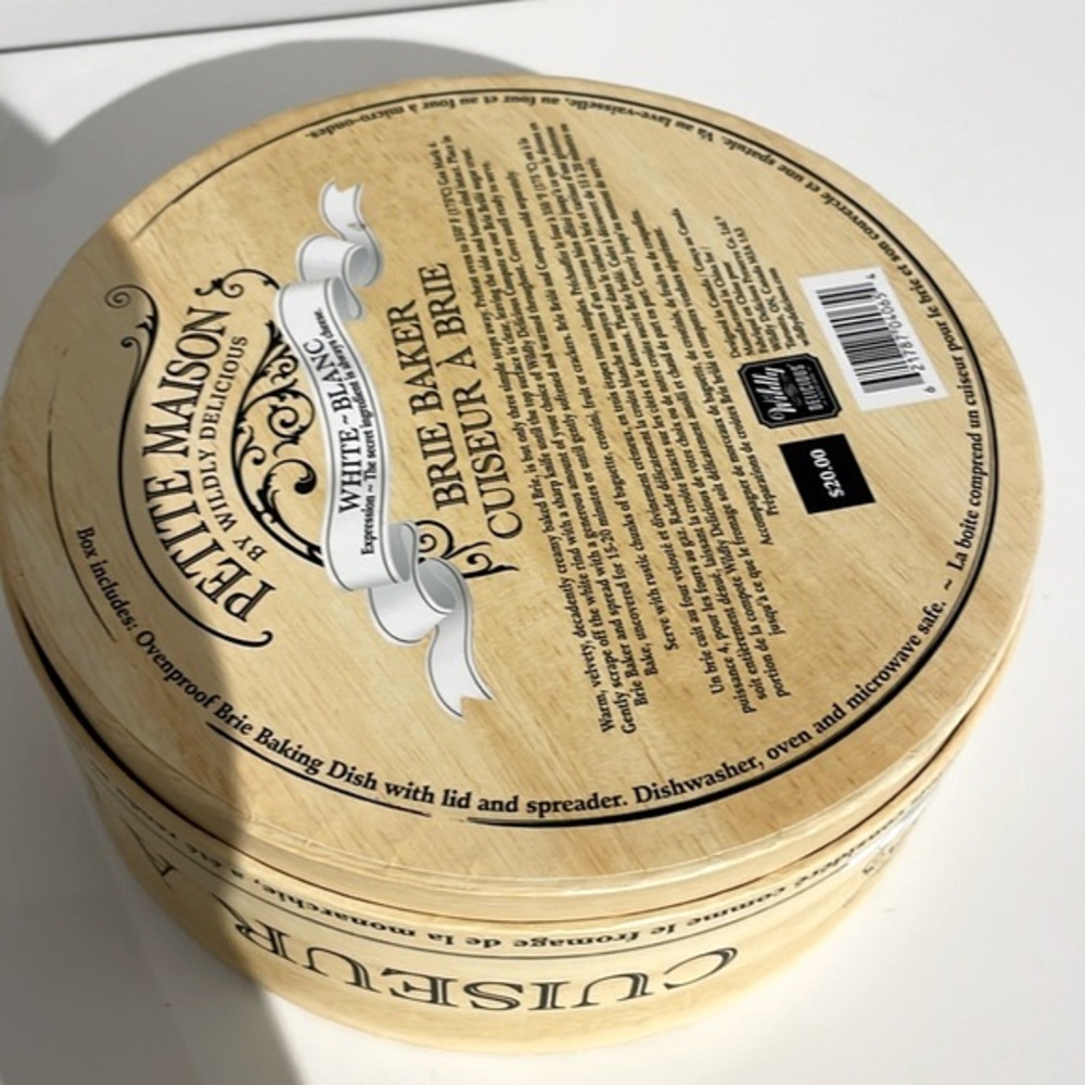 Brand New Petite Maison White Ceramic Brie Cheese Baker Baking Dish Ovenproof - Picture 10 of 10